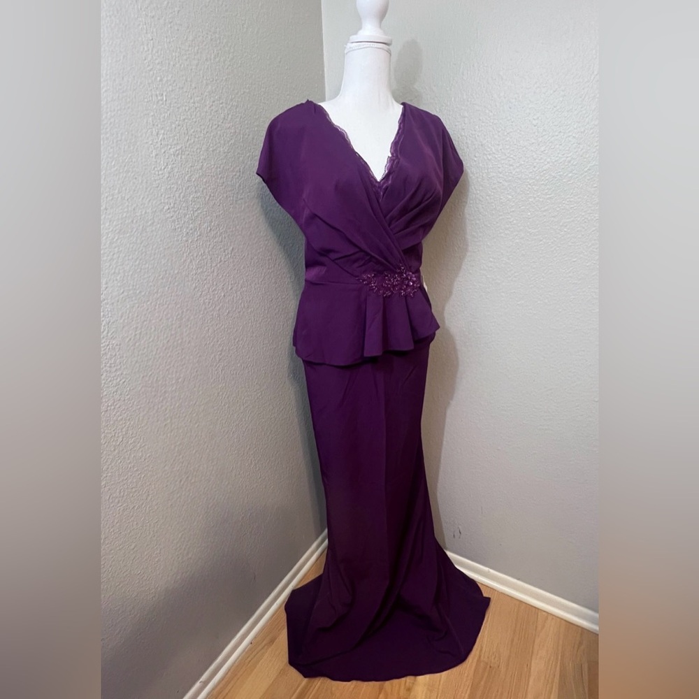 #82 Royal Purple Lace V Neck Long Dress-Size 14/Large